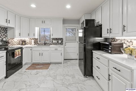 Photo of 5902 S 50th Street, Omaha, NE 68117 (MLS # 22603231)