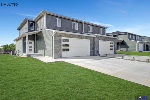 Photo of 153 W Cowdrey Lane, Lincoln, NE 68523 (MLS # 22527909)