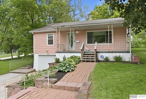 Photo of 2627 N 70 Street, Omaha, NE 68104 (MLS # 22612325)