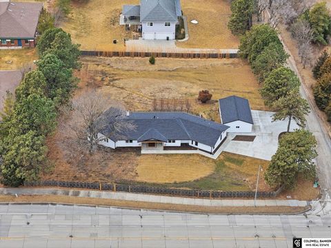 Photo of 2505 S 70th Street, Lincoln, NE 68506 (MLS # 22613768)