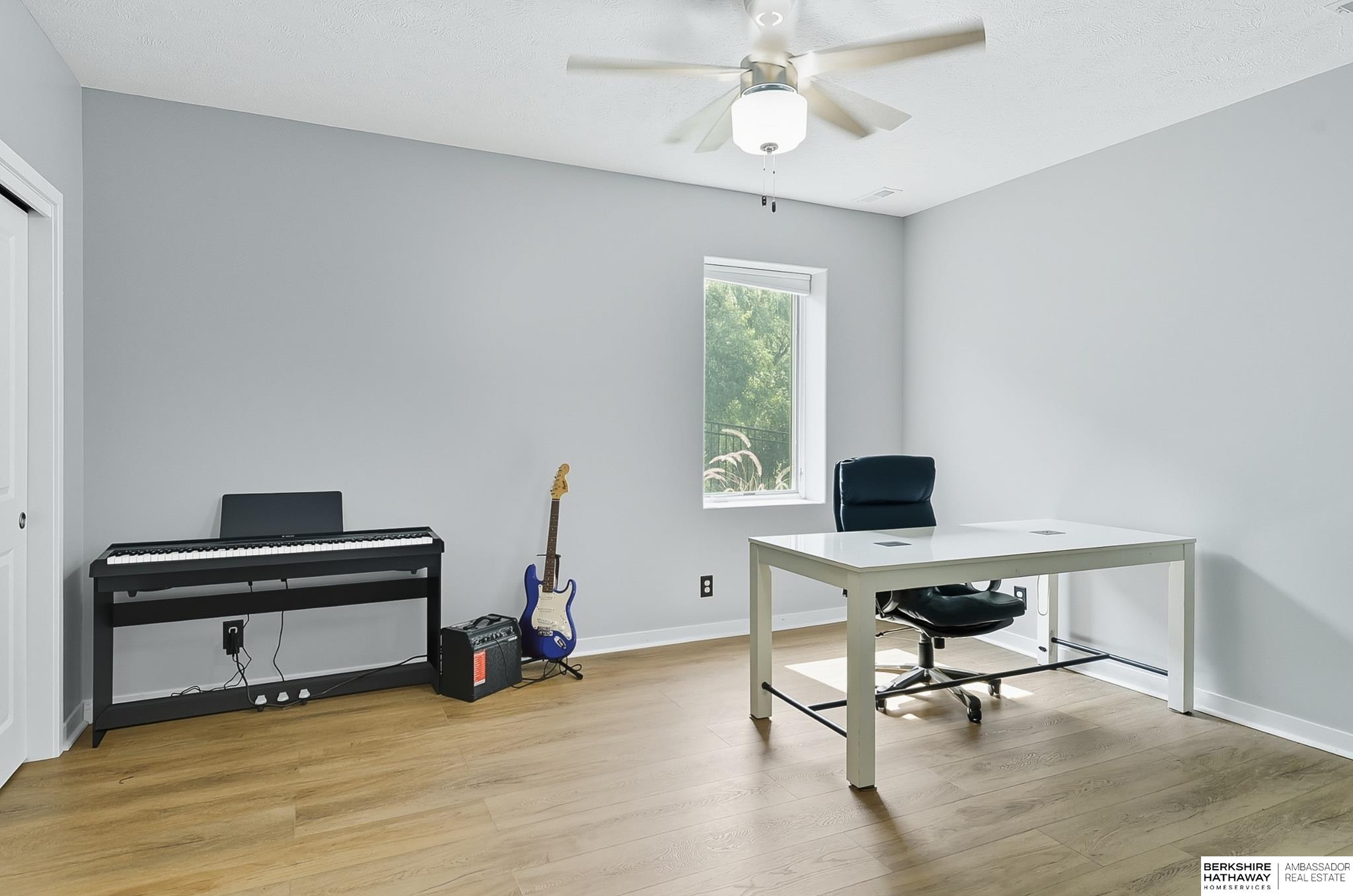 Omaha, Nebraska 68136, United States, 6 Bedrooms Bedrooms, ,3 BathroomsBathrooms,Residential,Active,212047