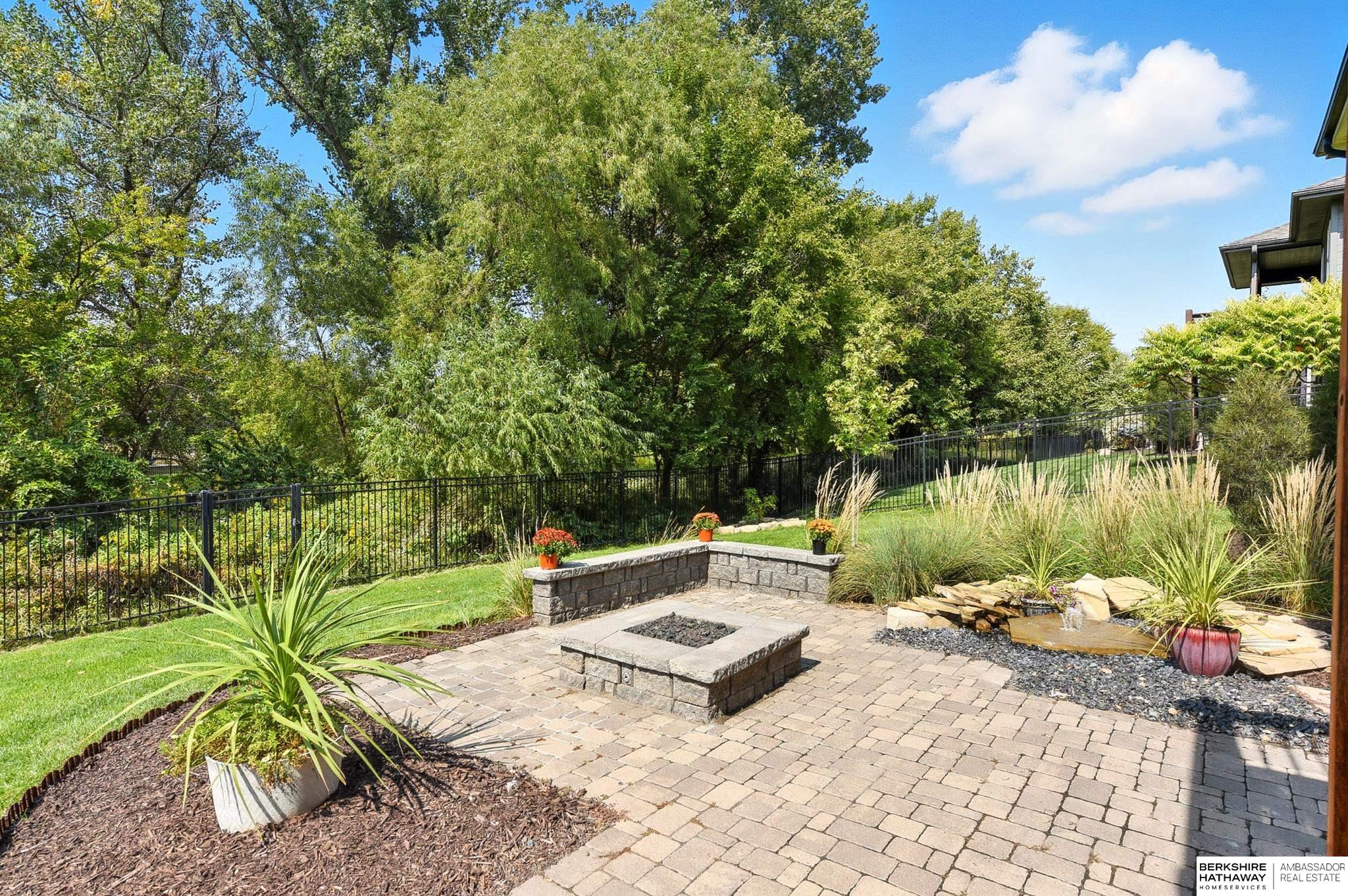 Omaha, Nebraska 68136, United States, 6 Bedrooms Bedrooms, ,3 BathroomsBathrooms,Residential,Active,212047