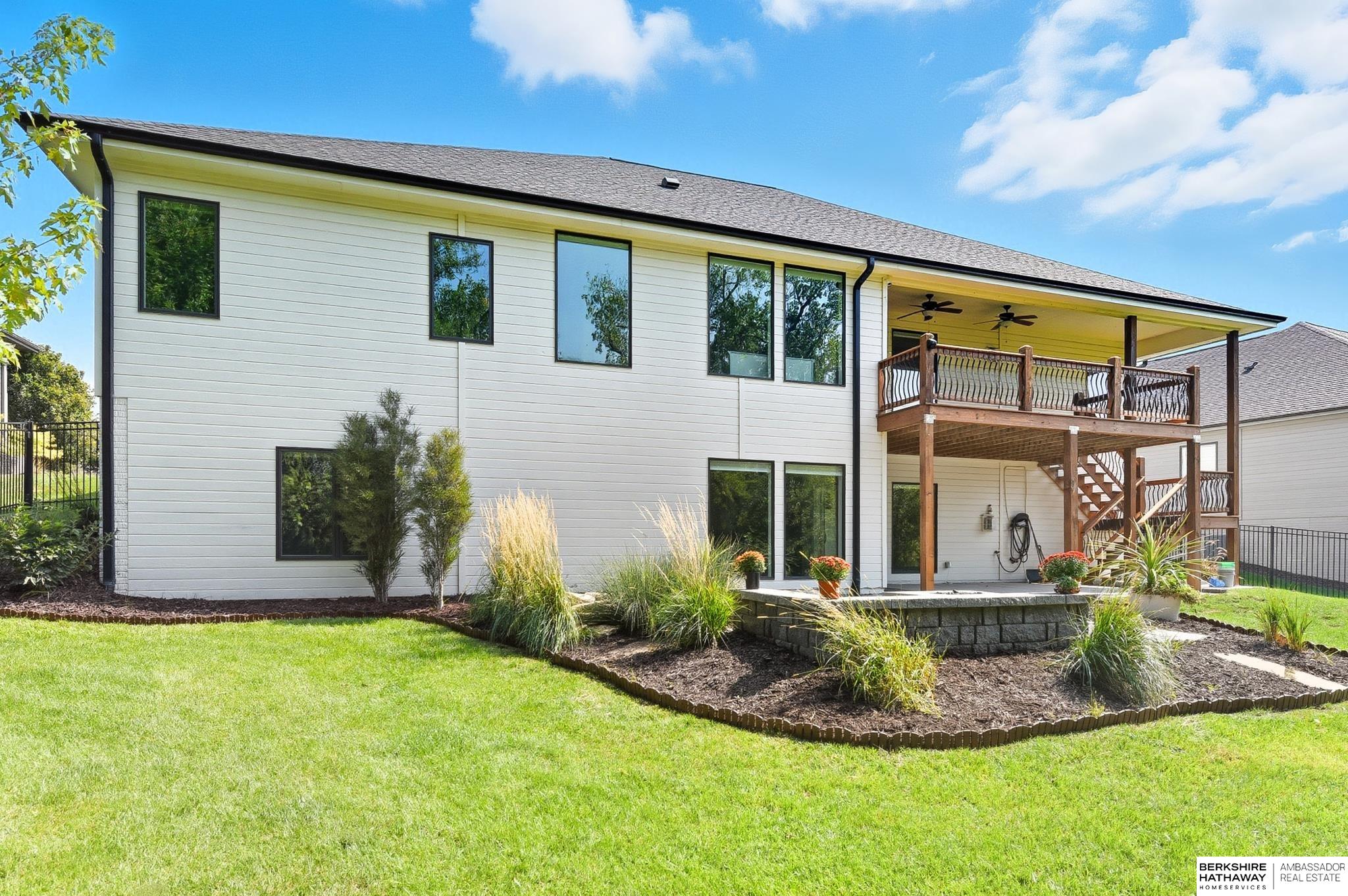 Omaha, Nebraska 68136, United States, 6 Bedrooms Bedrooms, ,3 BathroomsBathrooms,Residential,Active,212047