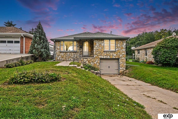 1713 N 70TH AVE, OMAHA, NE 68104 - Image e910f740757ccc66c6ef6e356cb79d87/3451908802