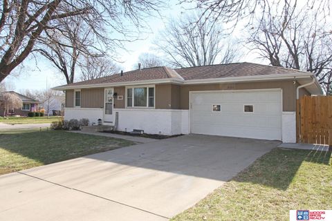 Photo of 3100 S 54th Street, Lincoln, NE 68506 (MLS # 22607853)