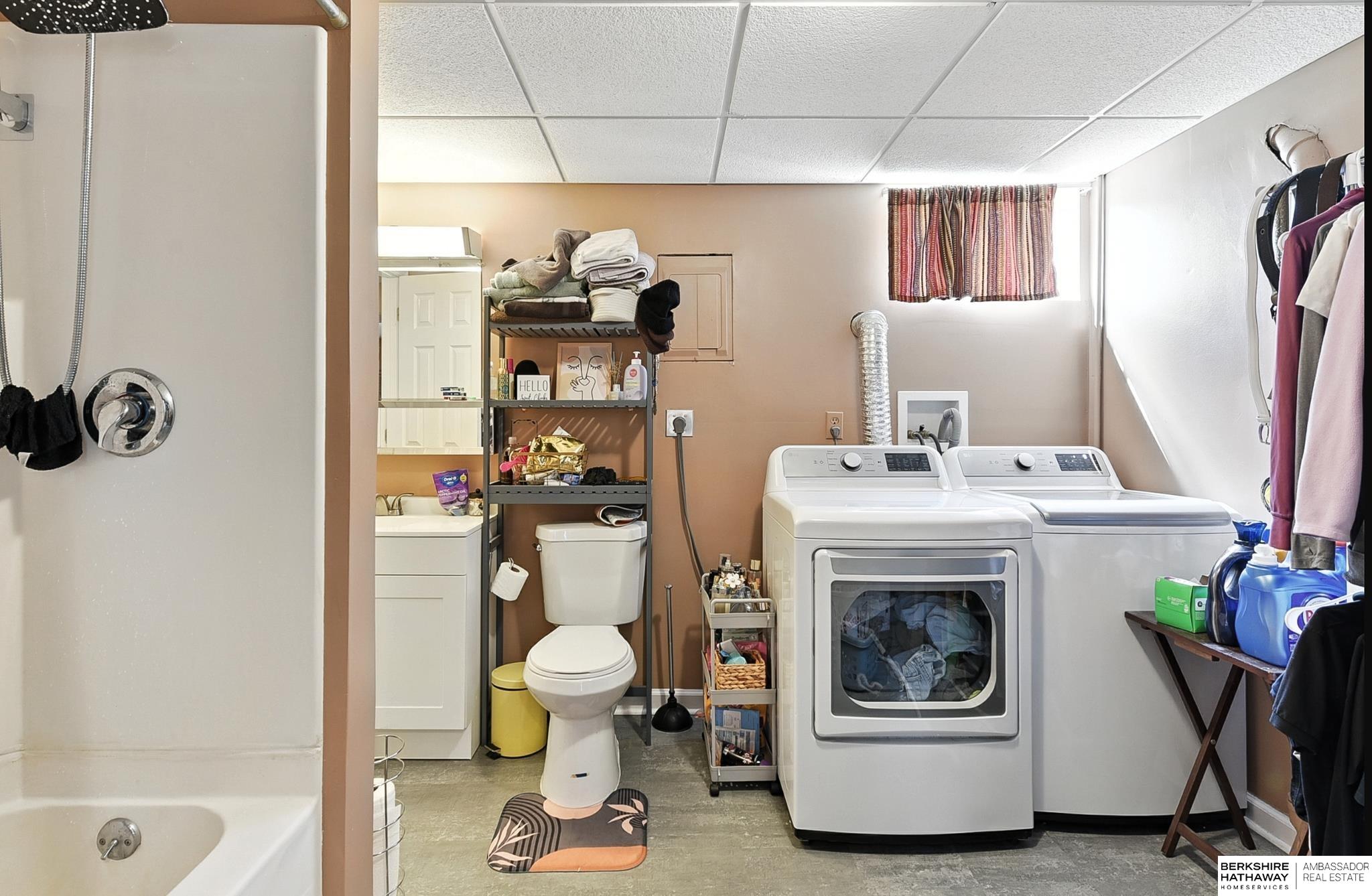 Omaha, Nebraska 68138, United States, 3 Bedrooms Bedrooms, ,2 BathroomsBathrooms,Residential,Active,197103