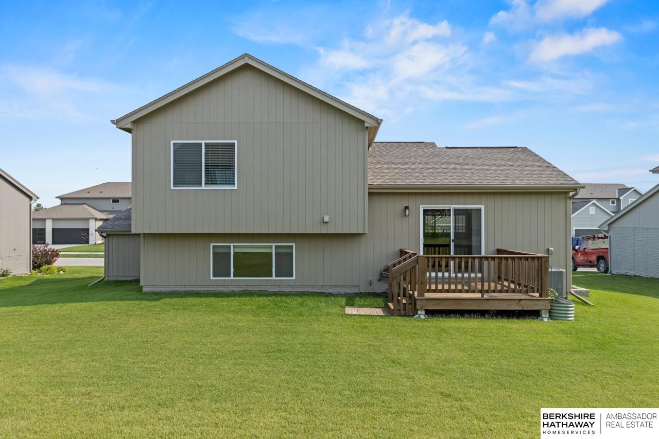 Papillion, Nebraska 68133, United States, 3 Bedrooms Bedrooms, ,2 BathroomsBathrooms,Residential,Active,221390