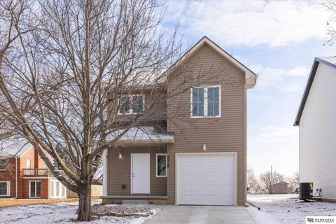 Photo of 5519 N 52 Street, Omaha, NE 68104 (MLS # 22600019)