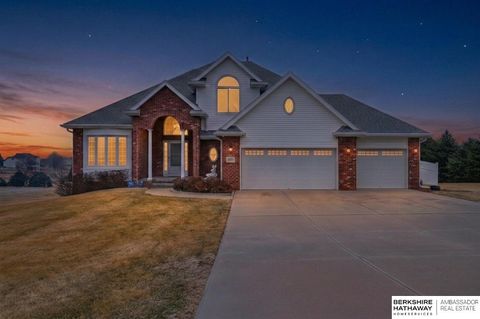 Photo of 13811 S 41st Street, Bellevue, NE 68123 (MLS # 22605263)