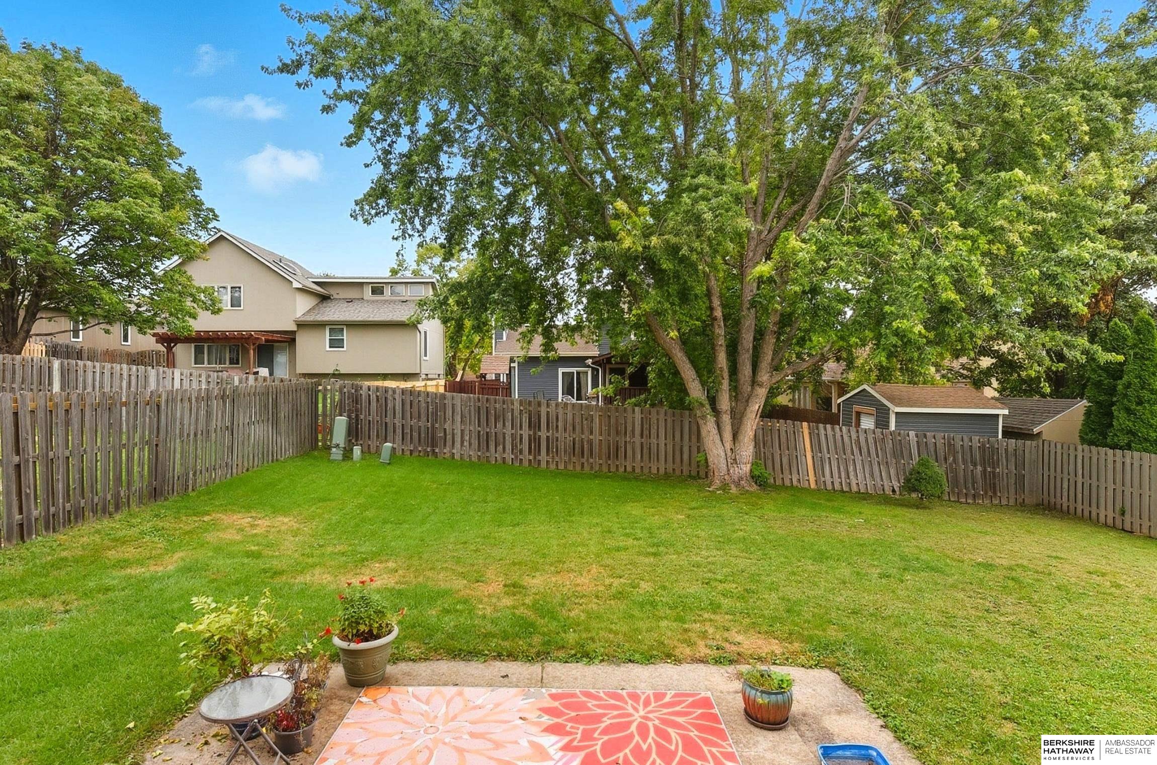 Omaha, Nebraska 68116, United States, 3 Bedrooms Bedrooms, ,3 BathroomsBathrooms,Residential,Pending,214350