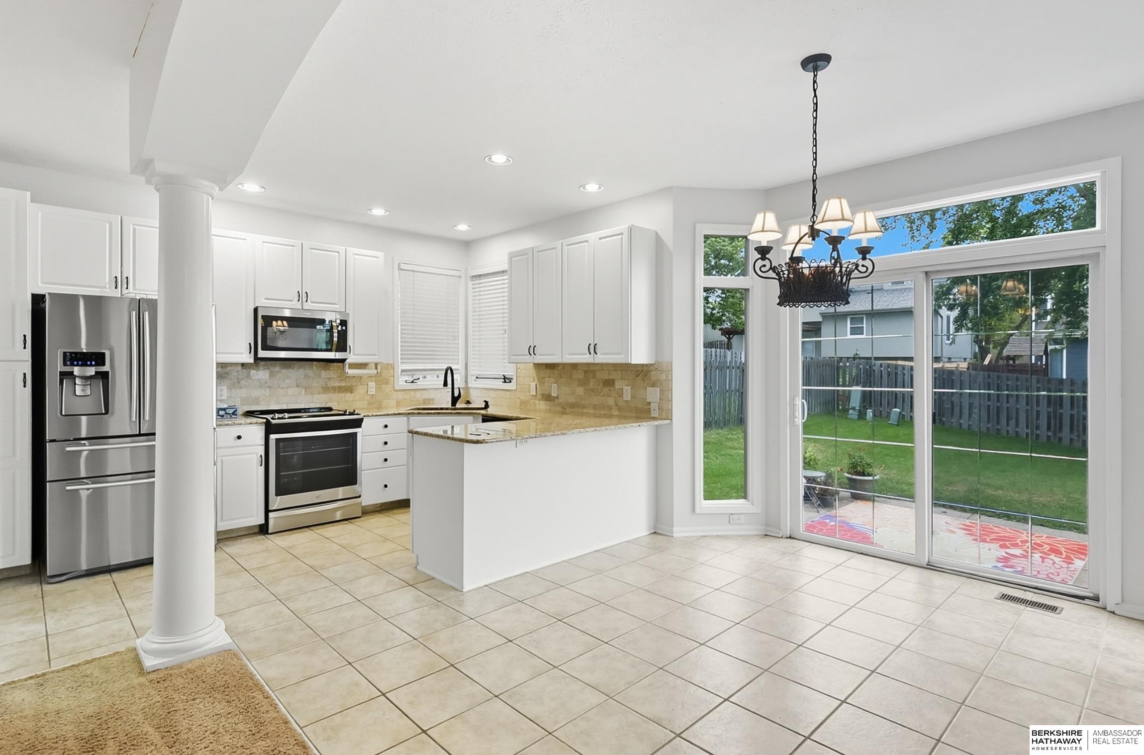 Omaha, Nebraska 68116, United States, 3 Bedrooms Bedrooms, ,3 BathroomsBathrooms,Residential,Pending,214350