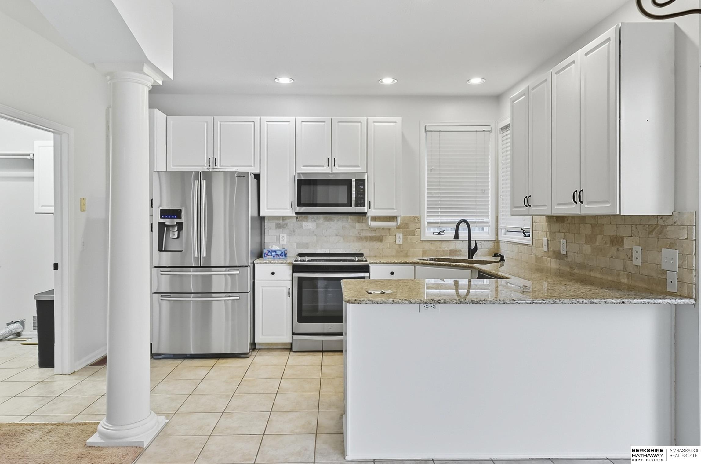 Omaha, Nebraska 68116, United States, 3 Bedrooms Bedrooms, ,3 BathroomsBathrooms,Residential,Pending,214350