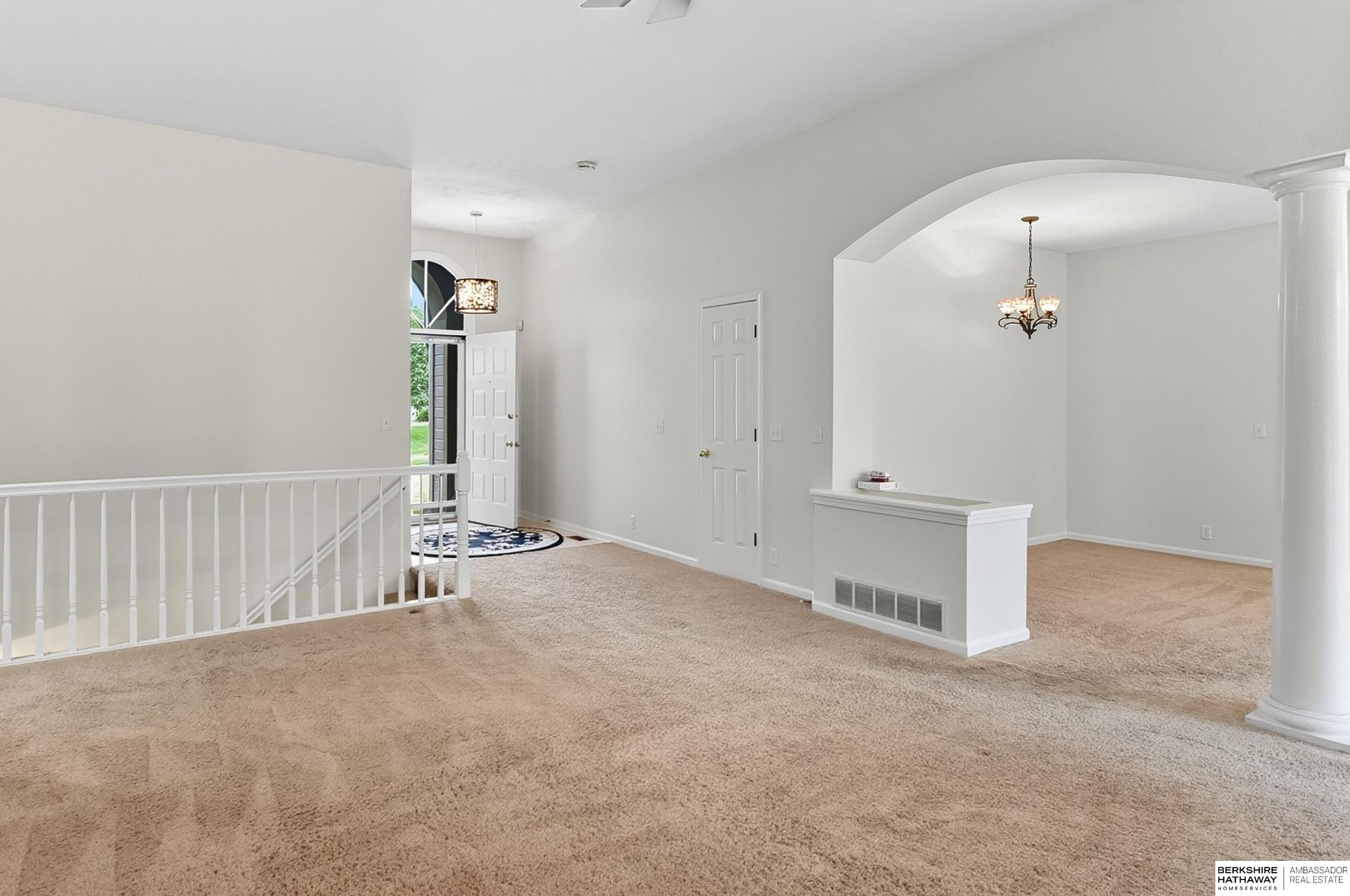 Omaha, Nebraska 68116, United States, 3 Bedrooms Bedrooms, ,3 BathroomsBathrooms,Residential,Pending,214350