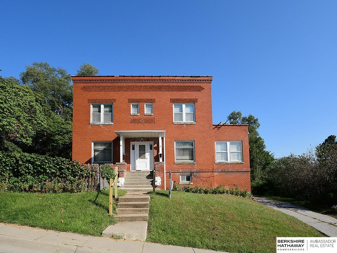 Omaha, Nebraska 68111, United States, 4 Bedrooms Bedrooms, ,2 BathroomsBathrooms,Residential,Pending,210284