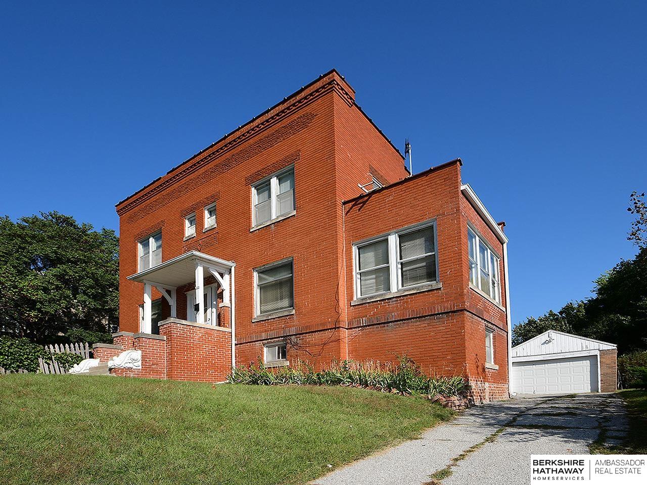 Omaha, Nebraska 68111, United States, 4 Bedrooms Bedrooms, ,2 BathroomsBathrooms,Residential,Pending,210284