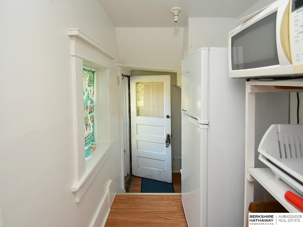 Omaha, Nebraska 68111, United States, 4 Bedrooms Bedrooms, ,2 BathroomsBathrooms,Residential,Pending,210284