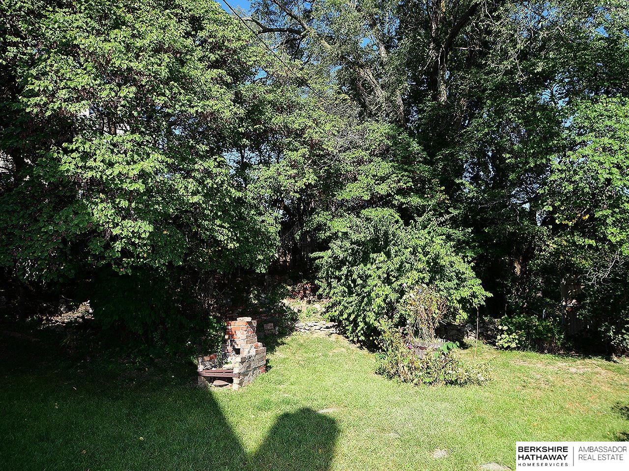 Omaha, Nebraska 68111, United States, 4 Bedrooms Bedrooms, ,2 BathroomsBathrooms,Residential,Pending,210284