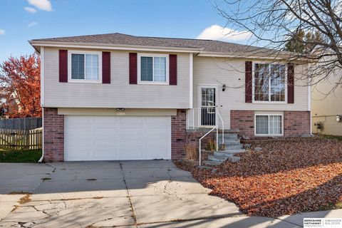 Photo of 11328 Martin Avenue, Omaha, NE 68164 (MLS # 22532472)