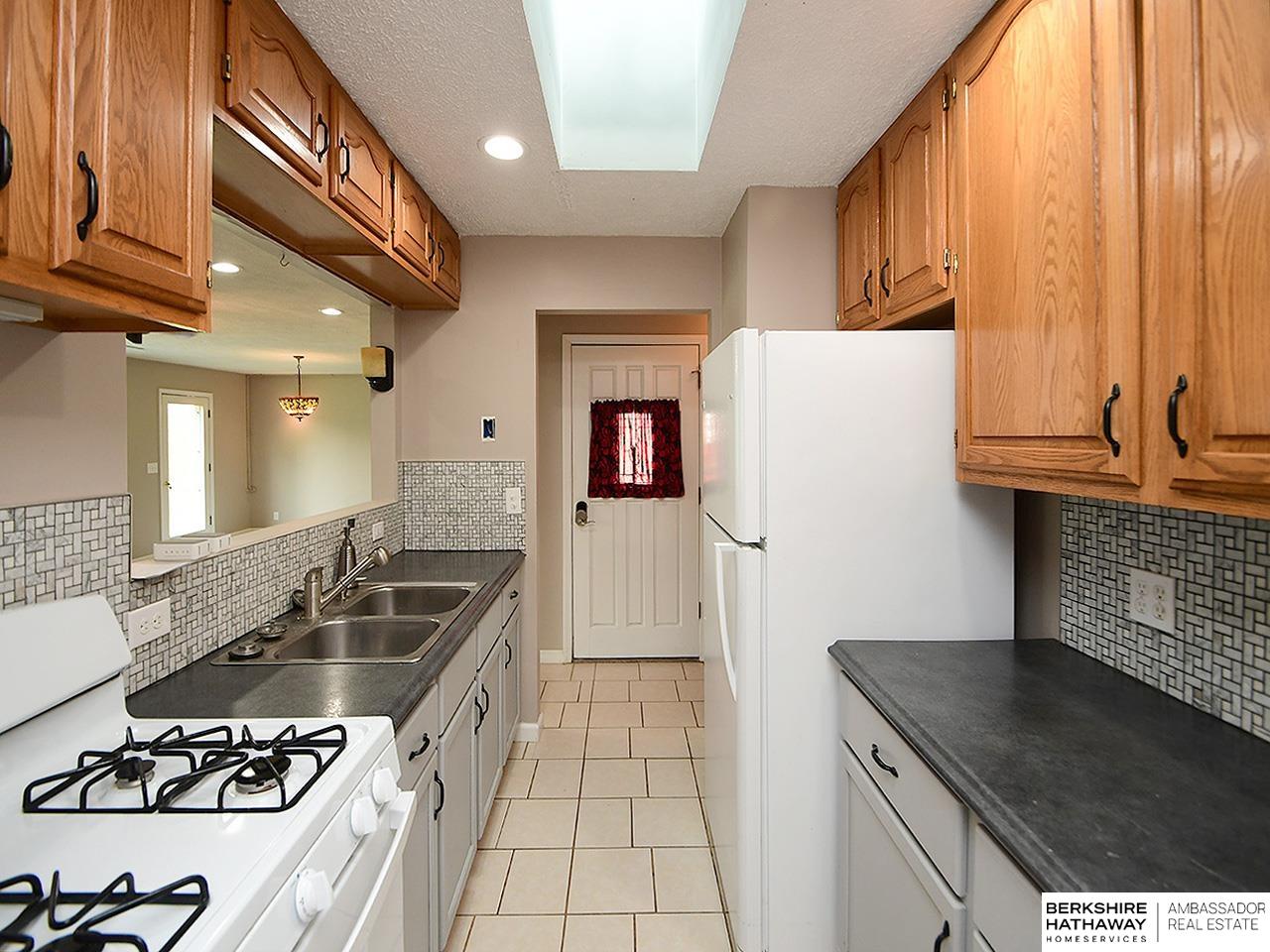 Papillion, Nebraska 68046, United States, 4 Bedrooms Bedrooms, ,2 BathroomsBathrooms,Residential,Active,186309