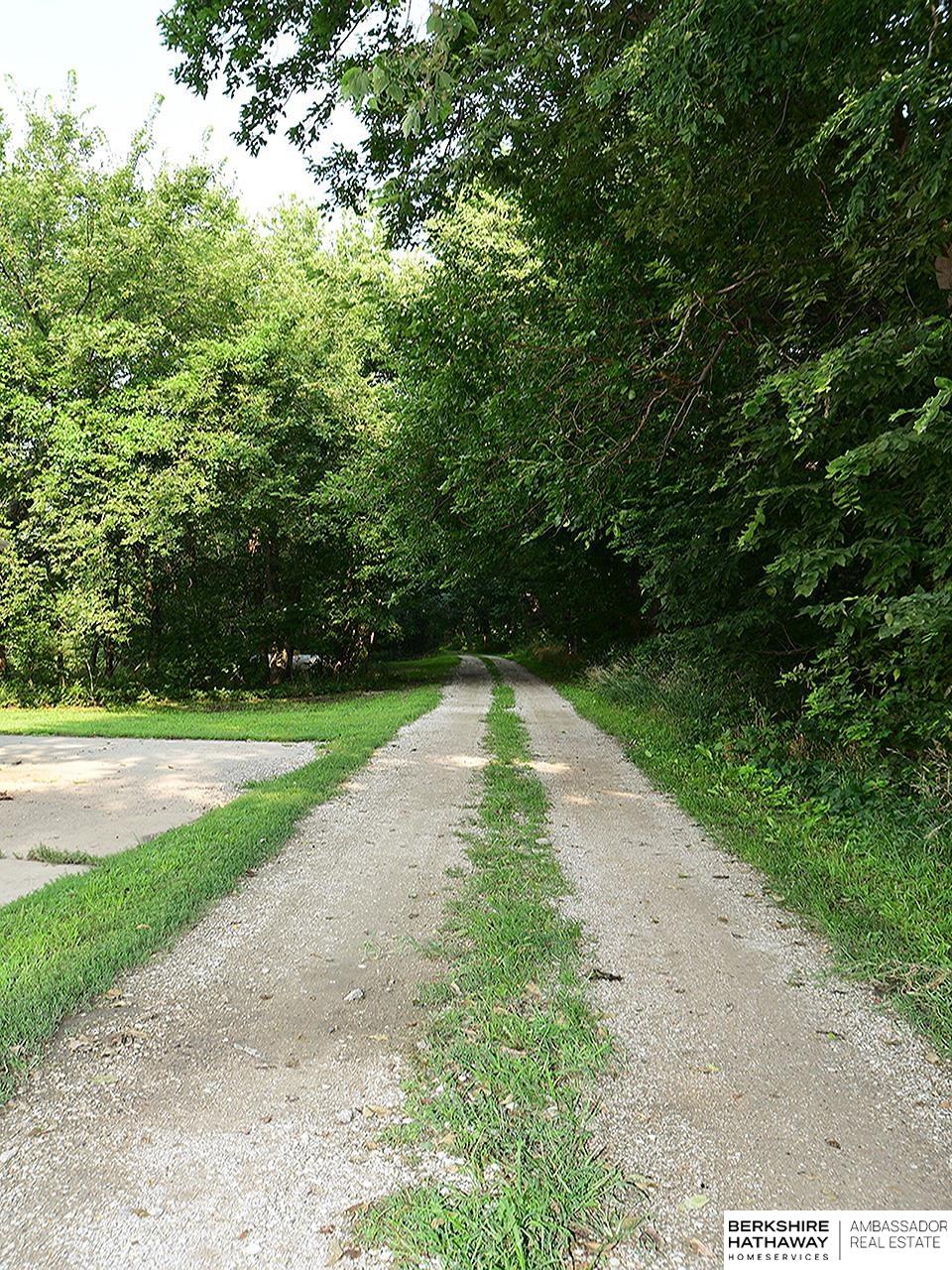 Papillion, Nebraska 68046, United States, 4 Bedrooms Bedrooms, ,2 BathroomsBathrooms,Residential,Active,186309