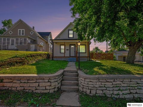 Photo of 4725 S 20 Street, Omaha, NE 68107 (MLS # 22614757)