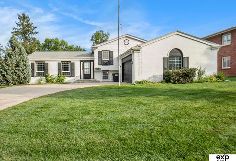 Photo of 1615 S 136th Street, Omaha, NE 68144 (MLS # 22602845)