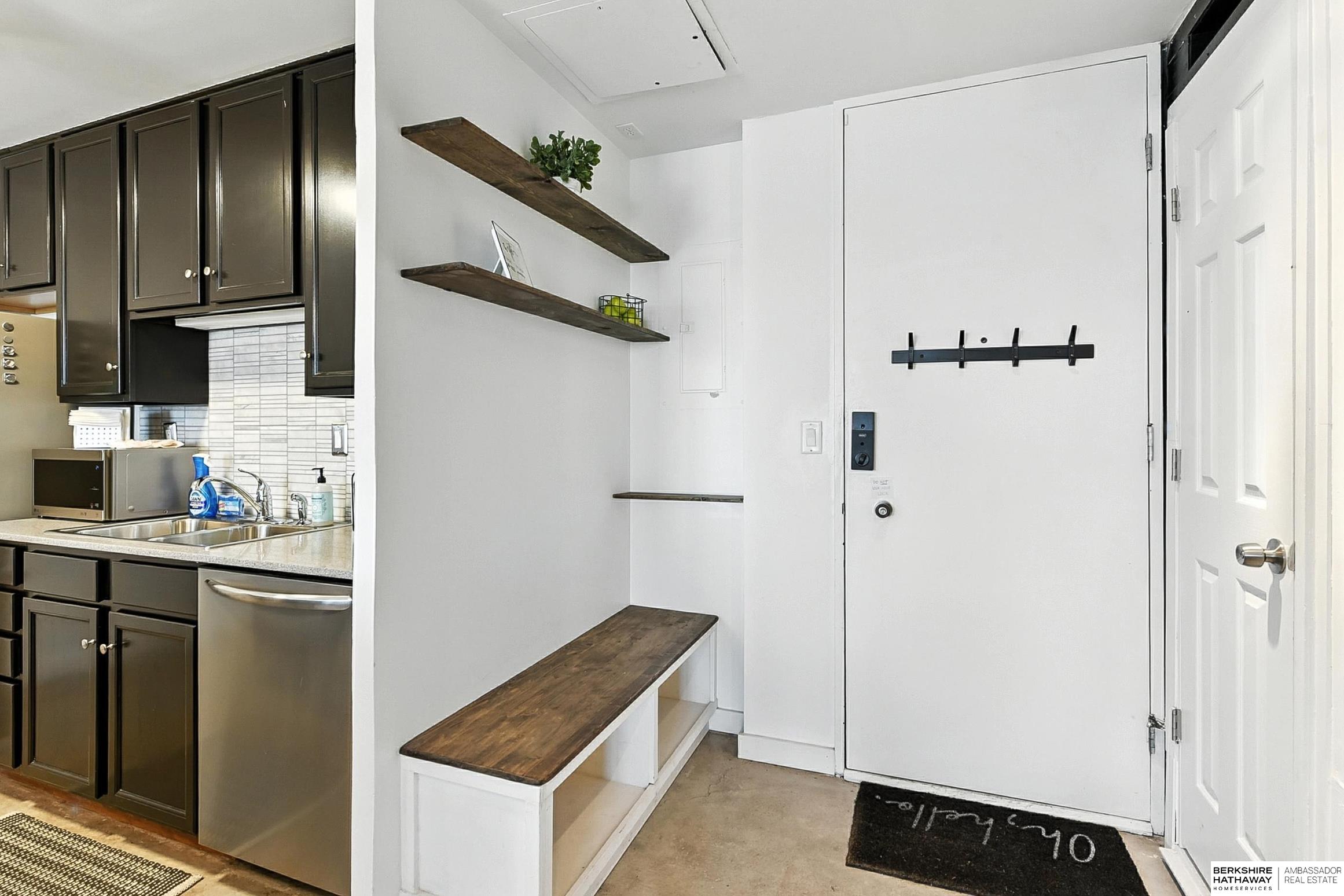 Omaha, Nebraska 68131, United States, 1 Bedroom Bedrooms, ,1 BathroomBathrooms,Residential,Active,169000