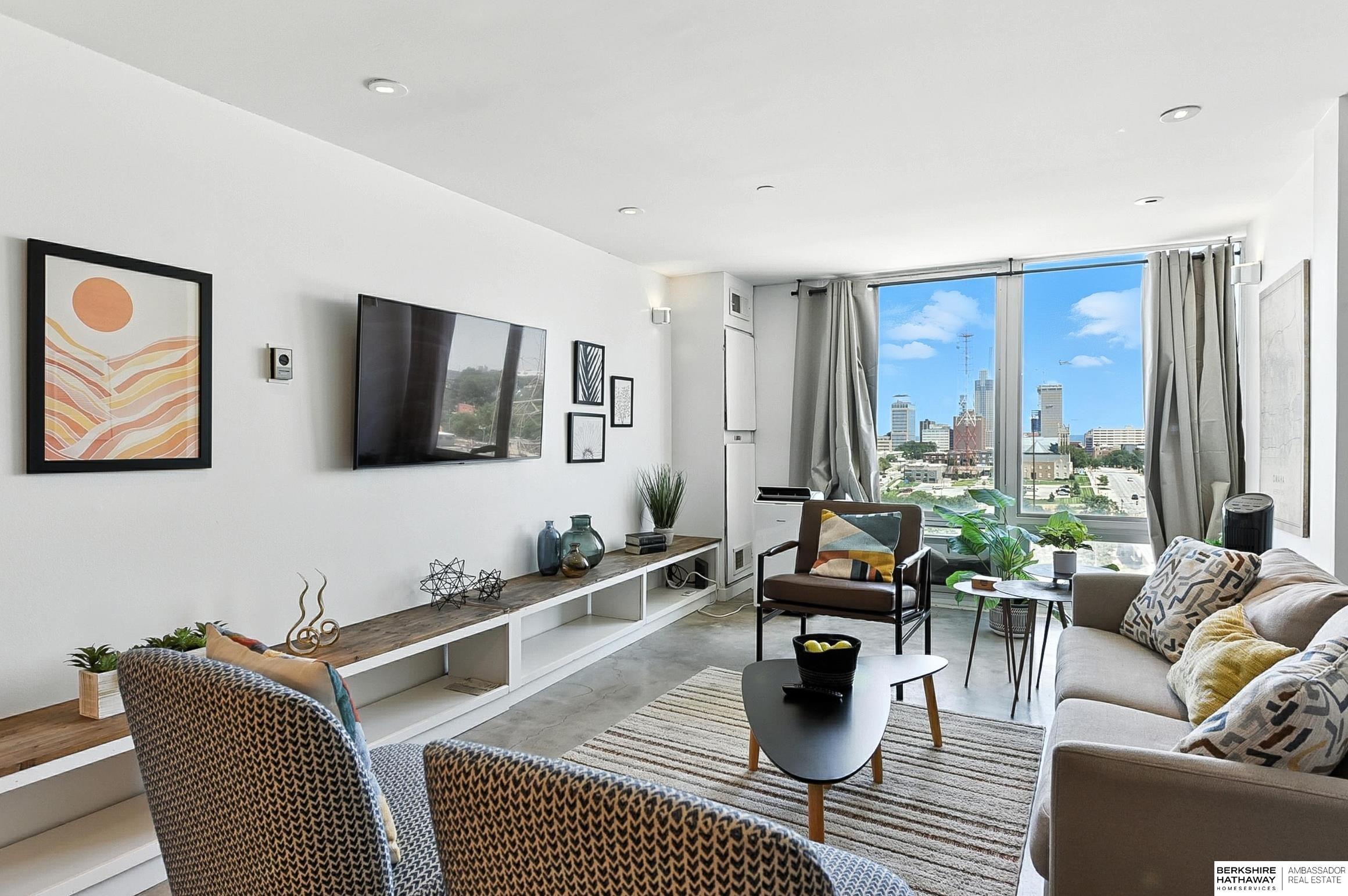 Omaha, Nebraska 68131, United States, 1 Bedroom Bedrooms, ,1 BathroomBathrooms,Residential,Active,169000