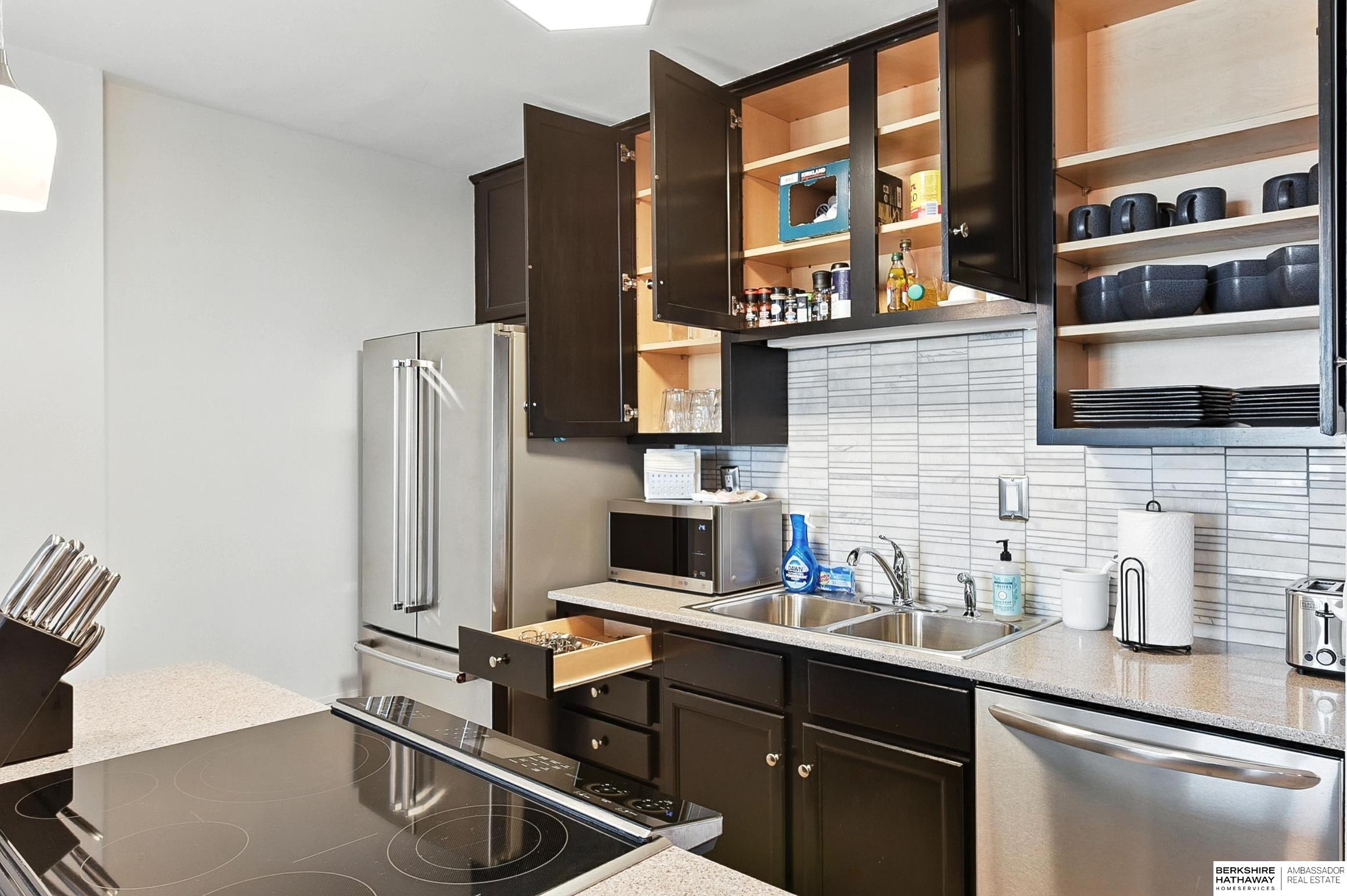 Omaha, Nebraska 68131, United States, 1 Bedroom Bedrooms, ,1 BathroomBathrooms,Residential,Active,169000