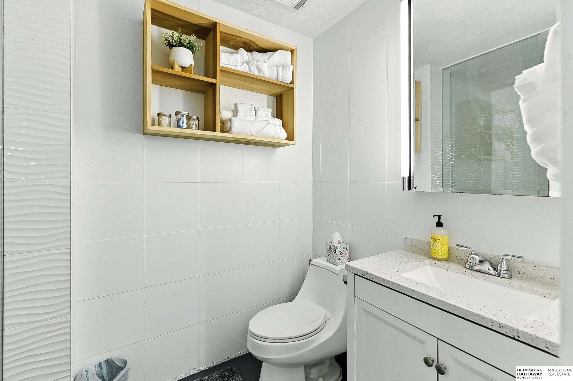 Omaha, Nebraska 68131, United States, 1 Bedroom Bedrooms, ,1 BathroomBathrooms,Residential,Active,169000