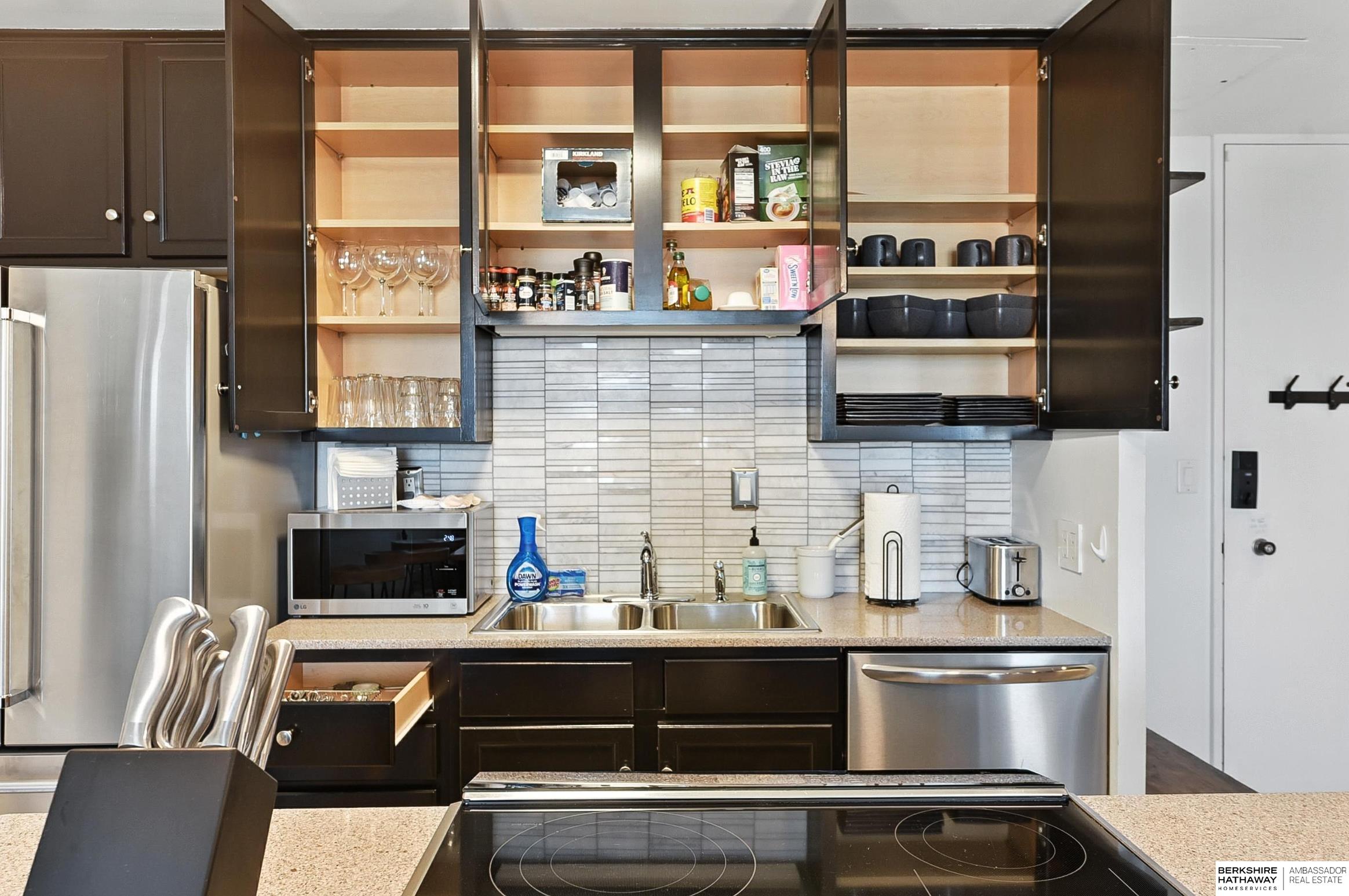 Omaha, Nebraska 68131, United States, 1 Bedroom Bedrooms, ,1 BathroomBathrooms,Residential,Active,169000