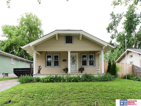 Photo of 6313 Fremont Street, Lincoln, NE 68507 (MLS # 22615213)