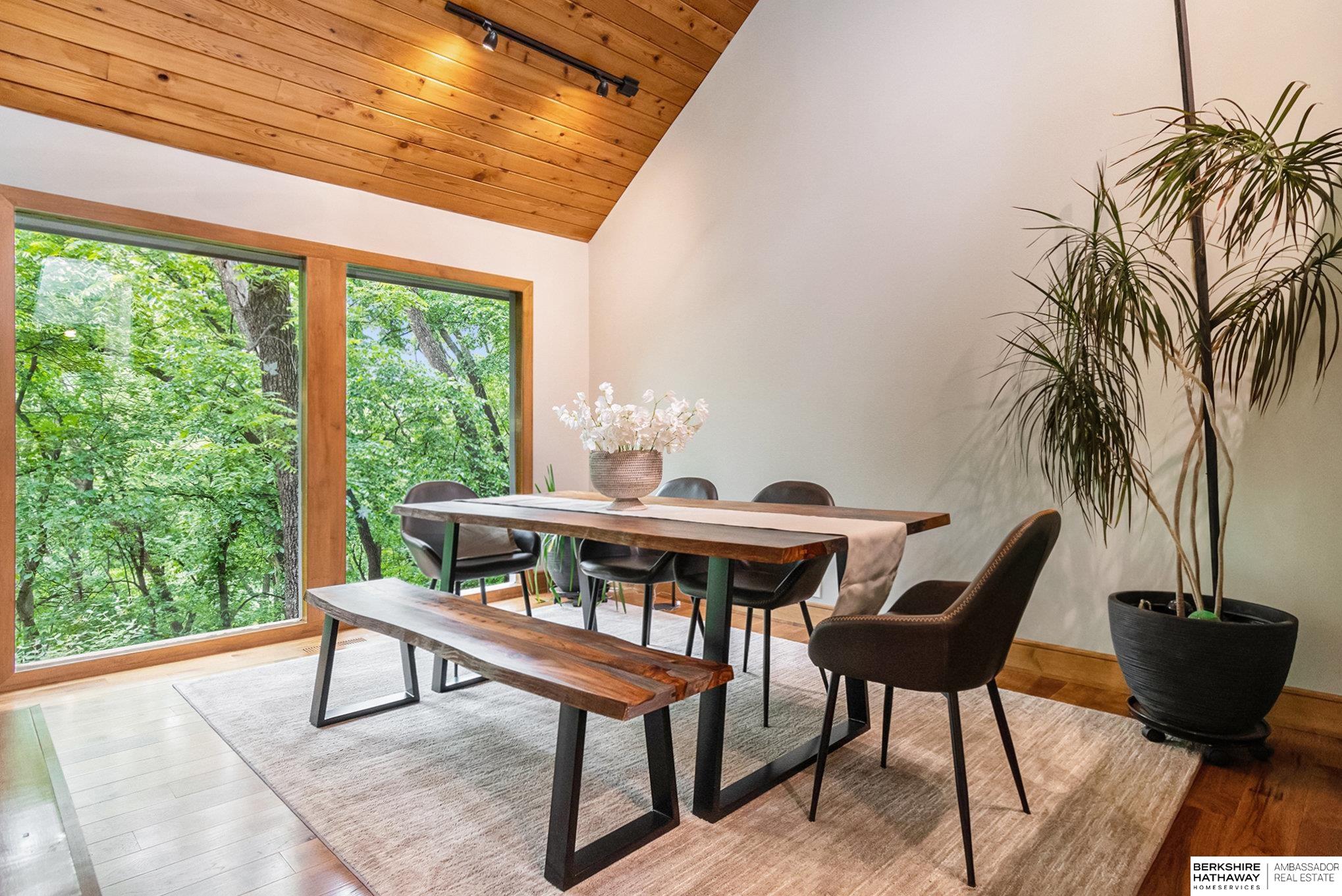 Bellevue, Nebraska 68005, United States, 4 Bedrooms Bedrooms, ,3 BathroomsBathrooms,Residential,Active,146610