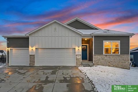 Photo of 10903 S 176 Street, Omaha, NE 68136 (MLS # 22534336)