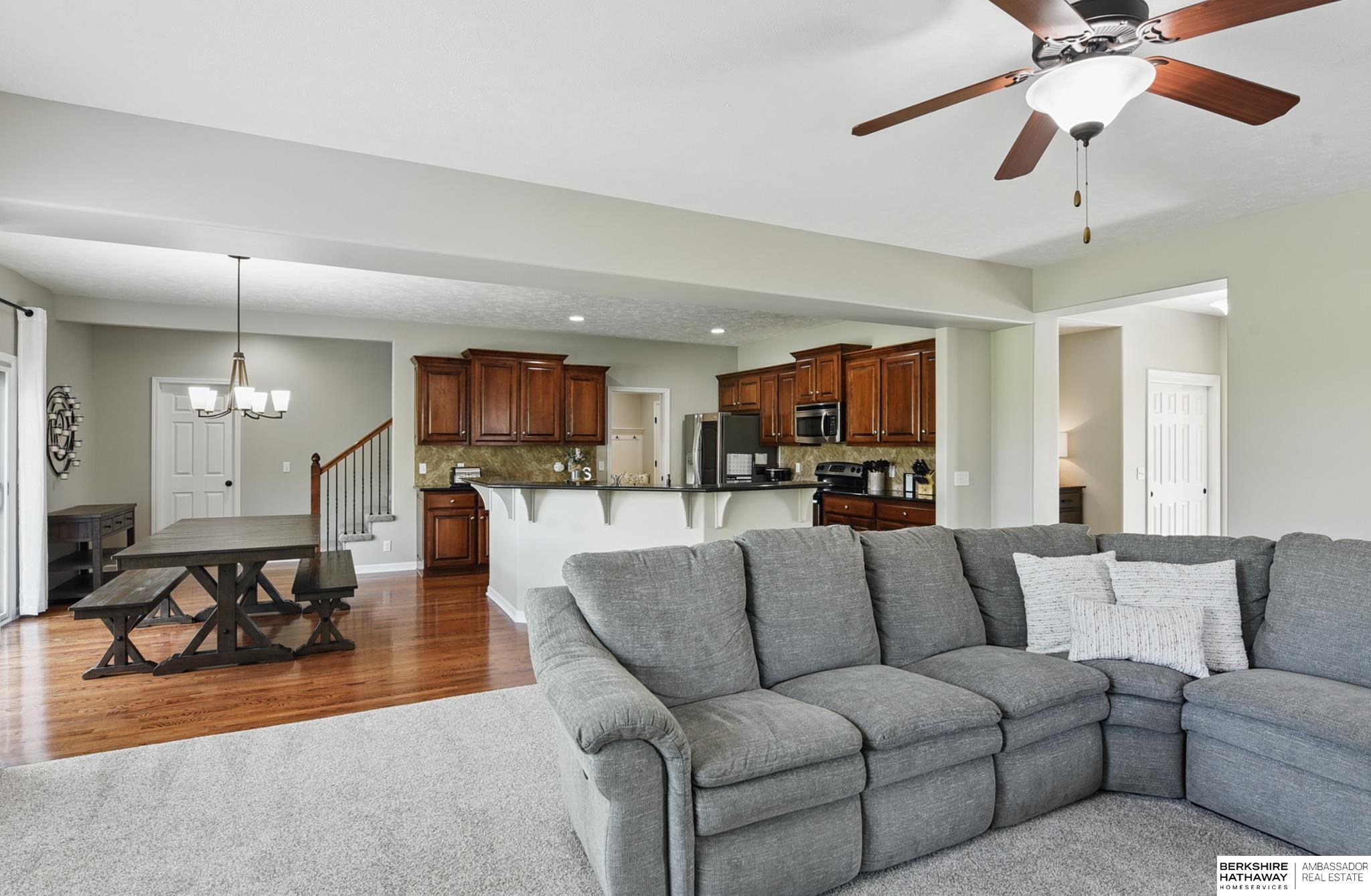 La Vista, Nebraska 68128, United States, 4 Bedrooms Bedrooms, ,3 BathroomsBathrooms,Residential,Active,128772