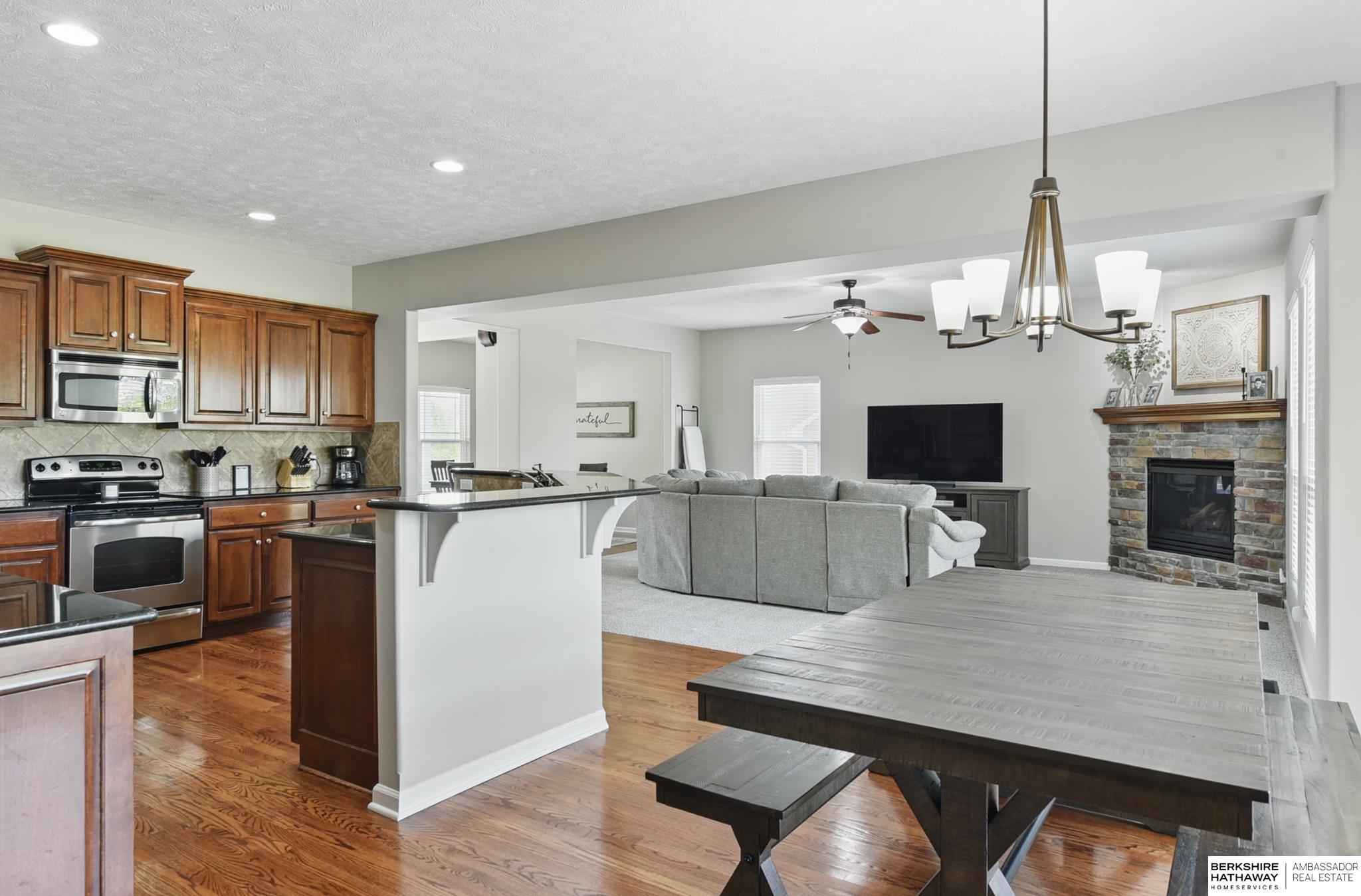 La Vista, Nebraska 68128, United States, 4 Bedrooms Bedrooms, ,3 BathroomsBathrooms,Residential,Active,128772