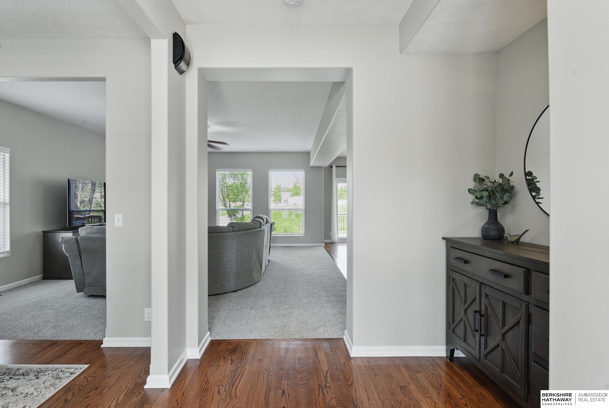 La Vista, Nebraska 68128, United States, 4 Bedrooms Bedrooms, ,3 BathroomsBathrooms,Residential,Active,128772