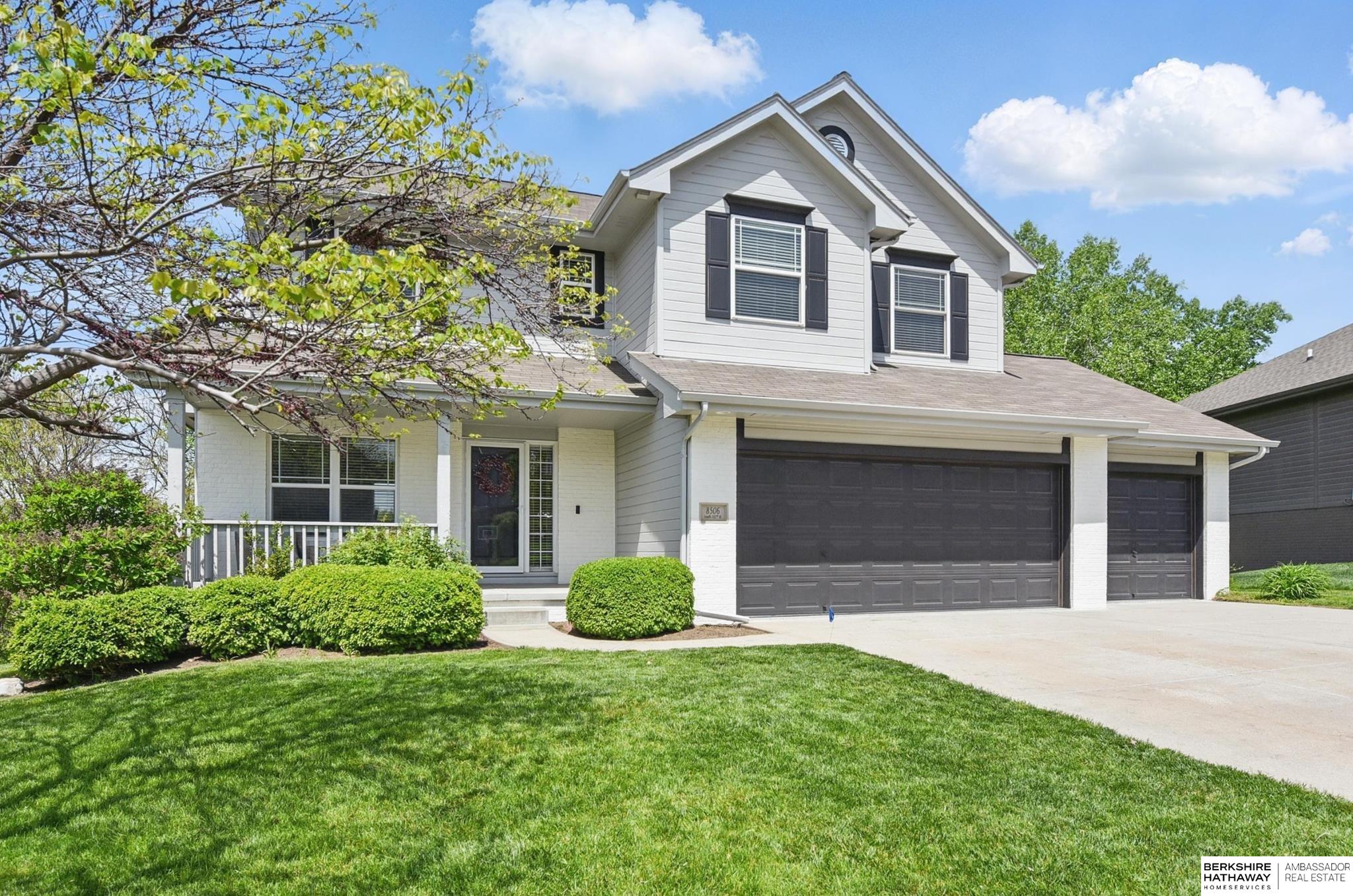 La Vista, Nebraska 68128, United States, 4 Bedrooms Bedrooms, ,3 BathroomsBathrooms,Residential,Active,128772