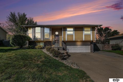 Photo of 15110 Irene Street, Omaha, NE 68138 (MLS # 22526355)