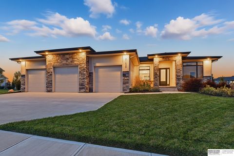 Photo of 21432 B Street, Elkhorn, NE 68022 (MLS # 22530716)