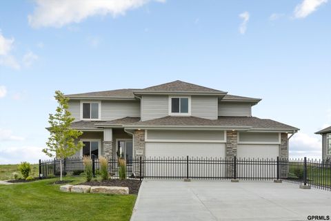 Photo of 12606 Glenn Street, Papillion, NE 68138 (MLS # 22600408)