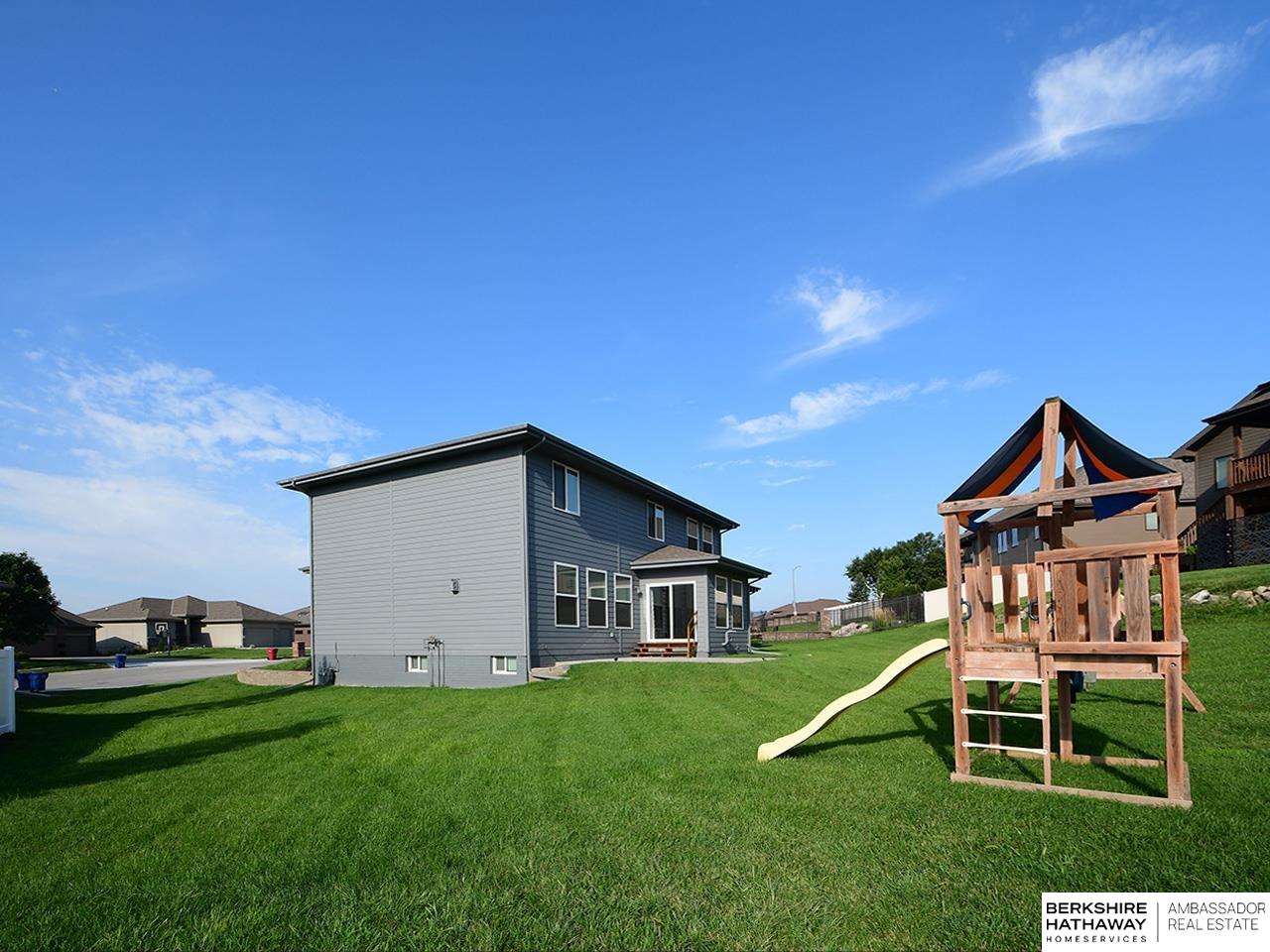 Omaha, Nebraska 68022, United States, 5 Bedrooms Bedrooms, ,4 BathroomsBathrooms,Residential,Active,215359