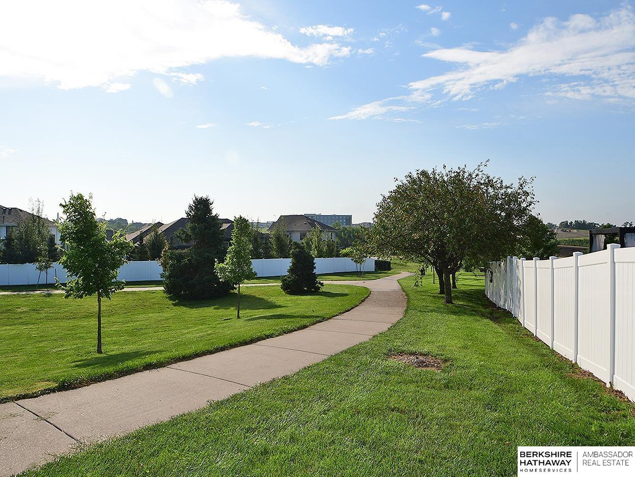 Omaha, Nebraska 68022, United States, 5 Bedrooms Bedrooms, ,4 BathroomsBathrooms,Residential,Active,215359