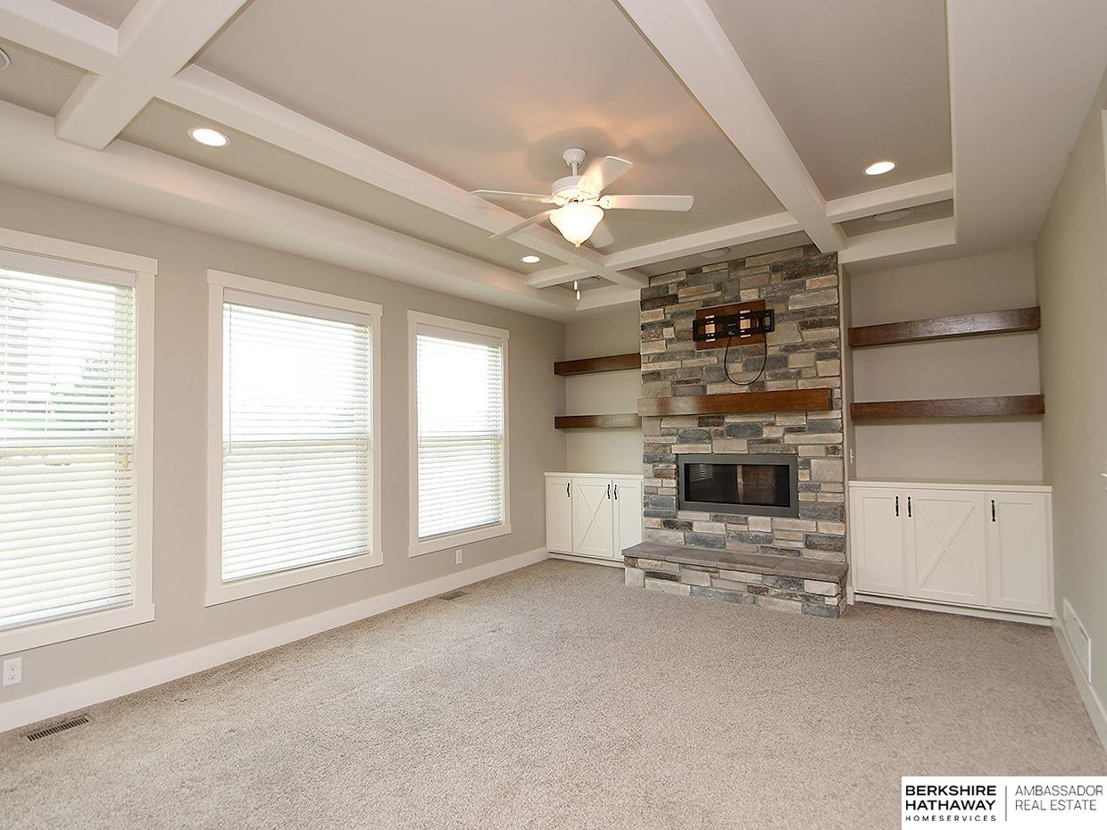 Omaha, Nebraska 68022, United States, 5 Bedrooms Bedrooms, ,4 BathroomsBathrooms,Residential,Active,215359