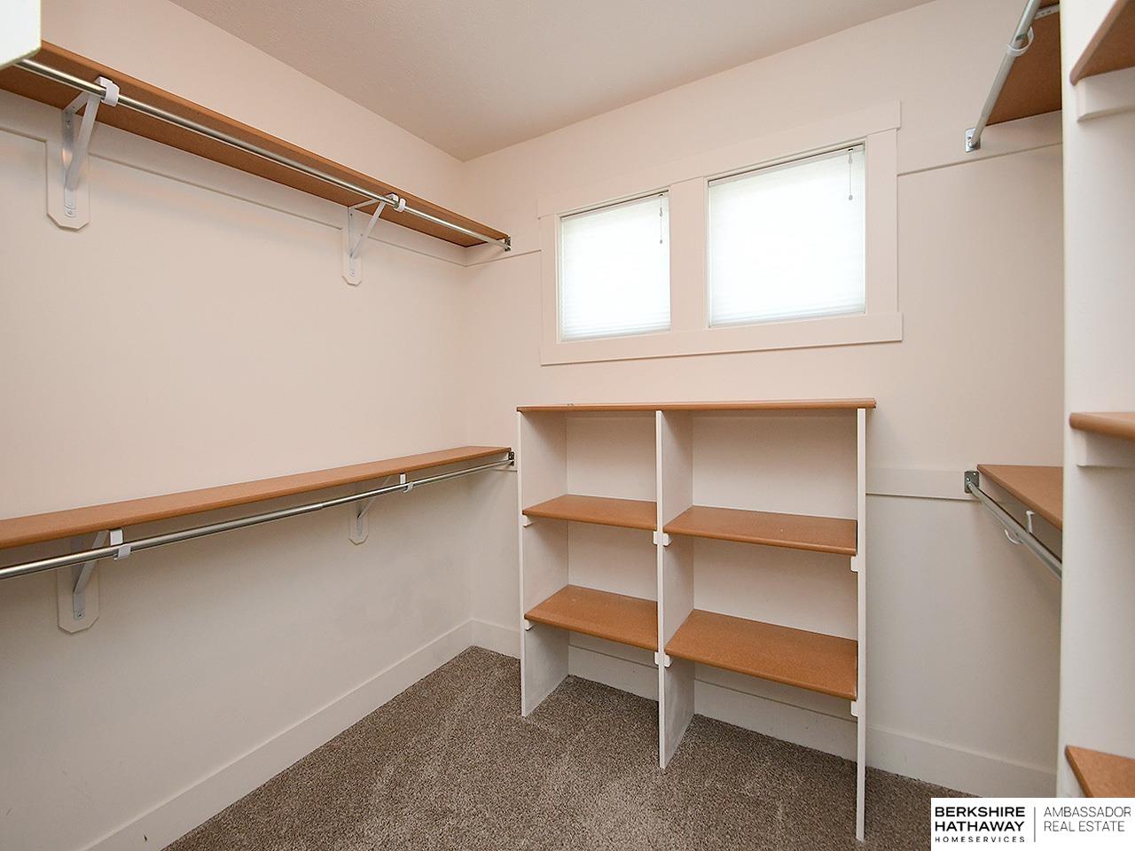 Omaha, Nebraska 68022, United States, 5 Bedrooms Bedrooms, ,4 BathroomsBathrooms,Residential,Active,215359