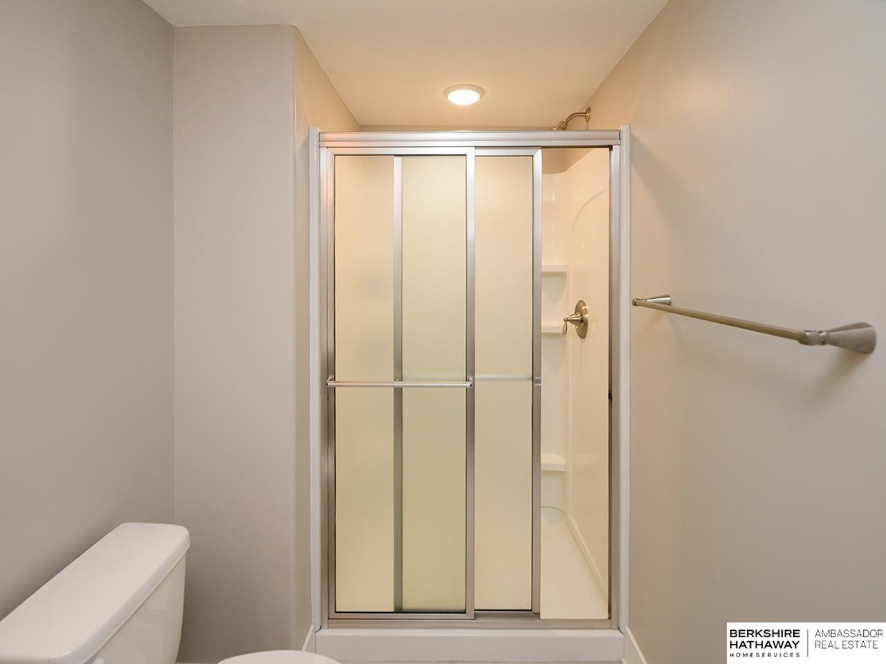 Omaha, Nebraska 68022, United States, 5 Bedrooms Bedrooms, ,4 BathroomsBathrooms,Residential,Active,215359