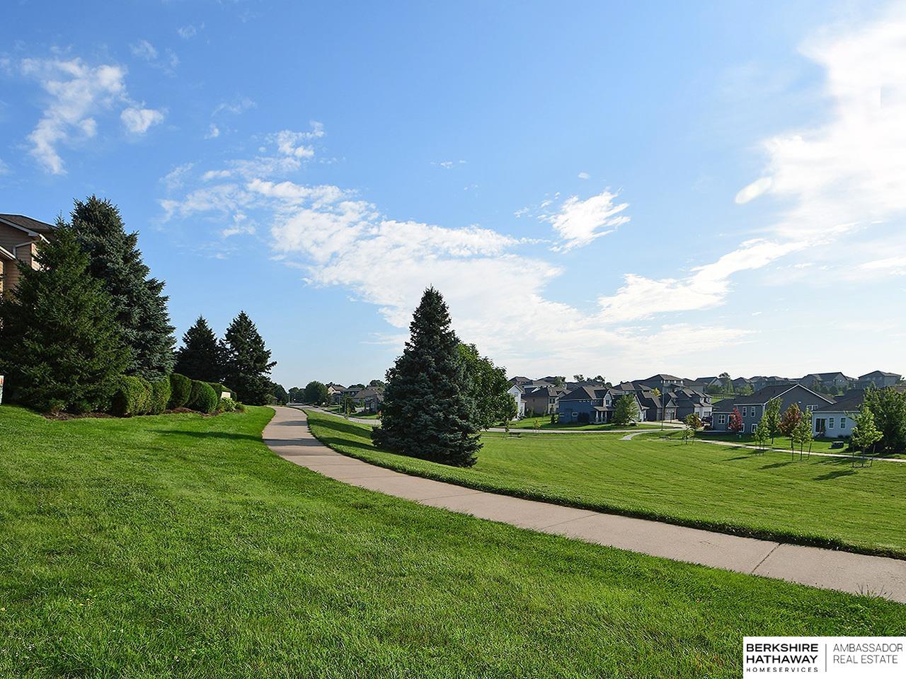 Omaha, Nebraska 68022, United States, 5 Bedrooms Bedrooms, ,4 BathroomsBathrooms,Residential,Active,215359