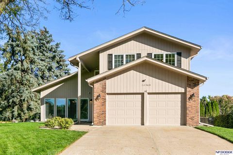 Photo of 12360 Franklin Street, Omaha, NE 68154 (MLS # 22530696) Photo of 12360 Franklin Street, Omaha, NE 68154 (MLS # 22530696)