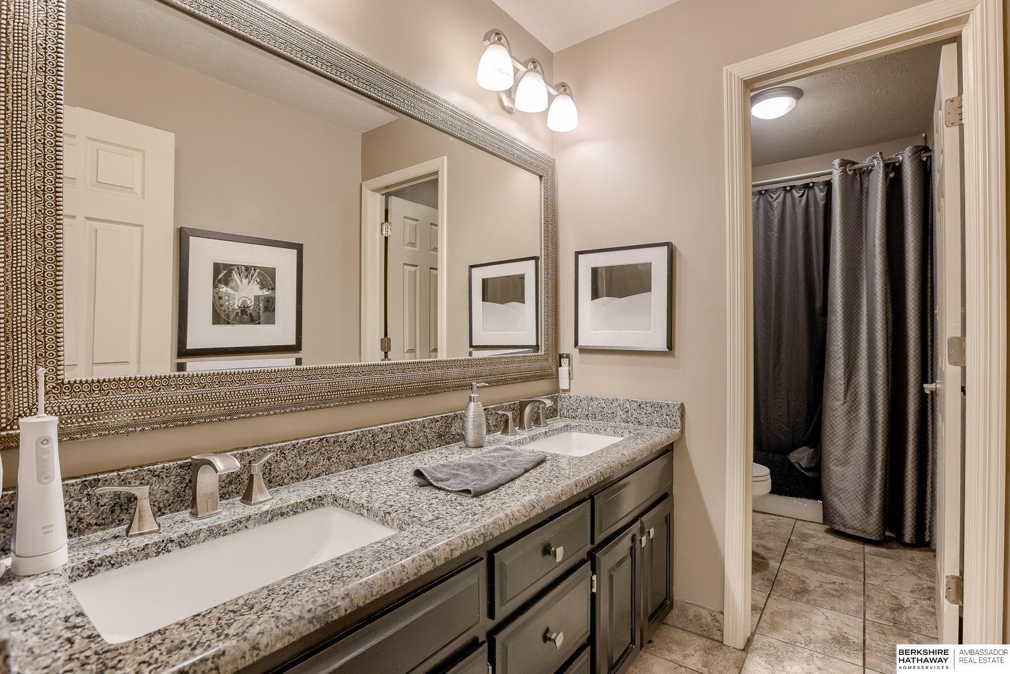 Louisville, Nebraska 68037, United States, 4 Bedrooms Bedrooms, ,4 BathroomsBathrooms,Residential,Active,12693