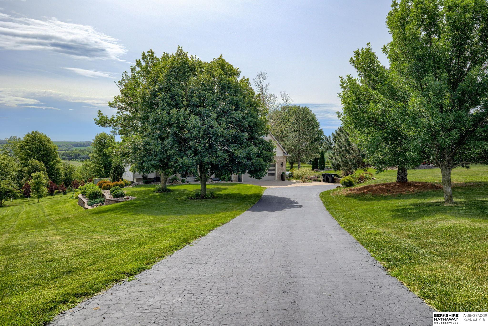 Louisville, Nebraska 68037, United States, 4 Bedrooms Bedrooms, ,4 BathroomsBathrooms,Residential,Active,12693